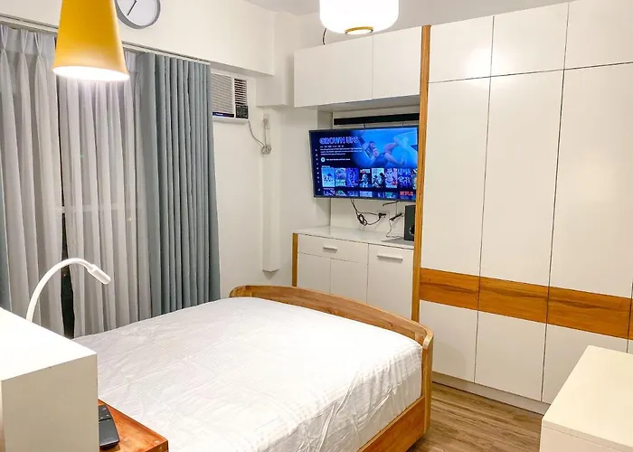 Large 1-bedroom 60sqm Makati Rockwell Cbd Poblacion Manila