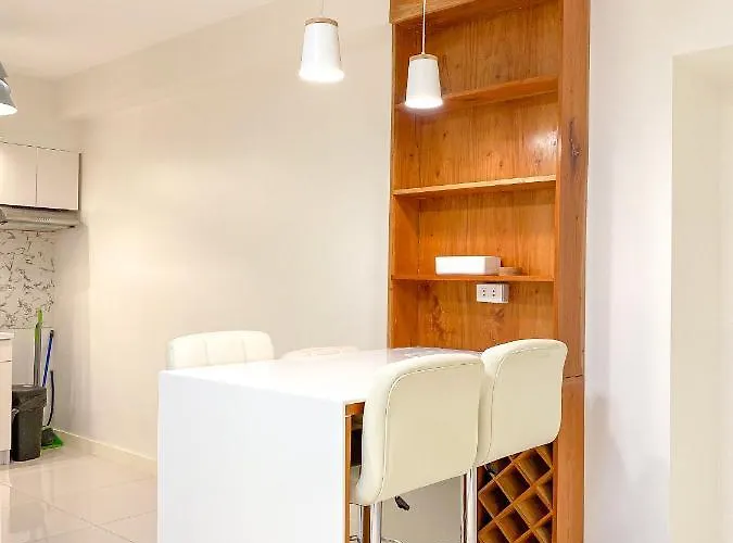 Apartment Large 1-bedroom 60sqm Makati Rockwell Cbd Poblacion