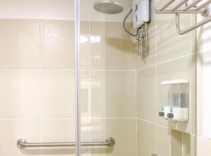 Apartment Large 1-bedroom 60sqm Makati Rockwell Cbd Poblacion